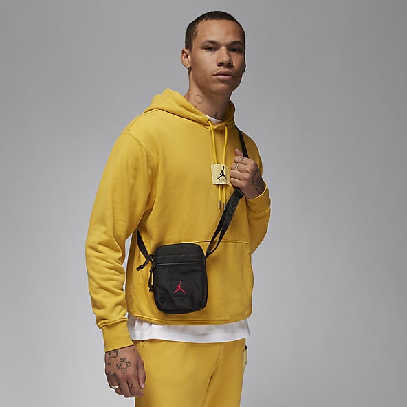 Under 30 Jordan Negro Bolsas bandoleras. Nike US